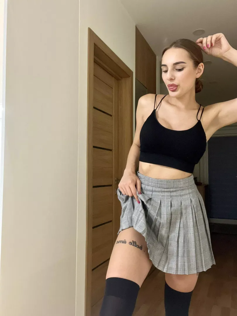 Ready to learn a thing or two posted by HoneyyyBunyyy