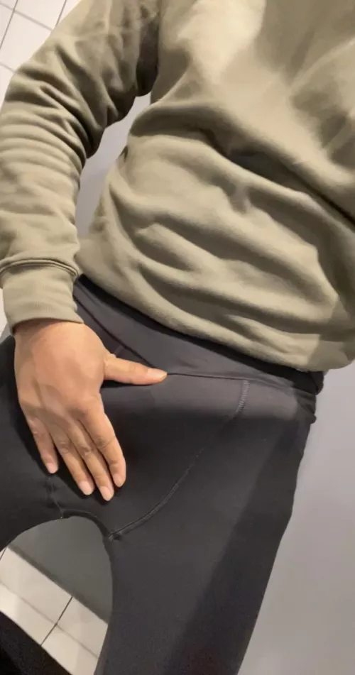 Strong outline by hungldnbigdick