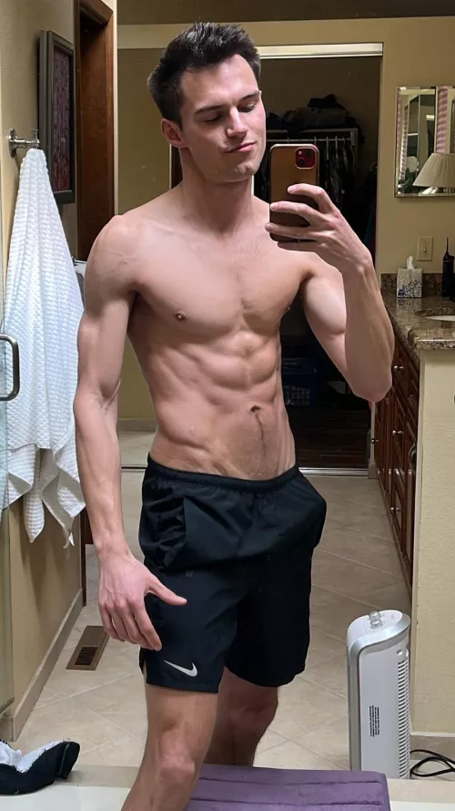 Sup bro [27] by andrehert