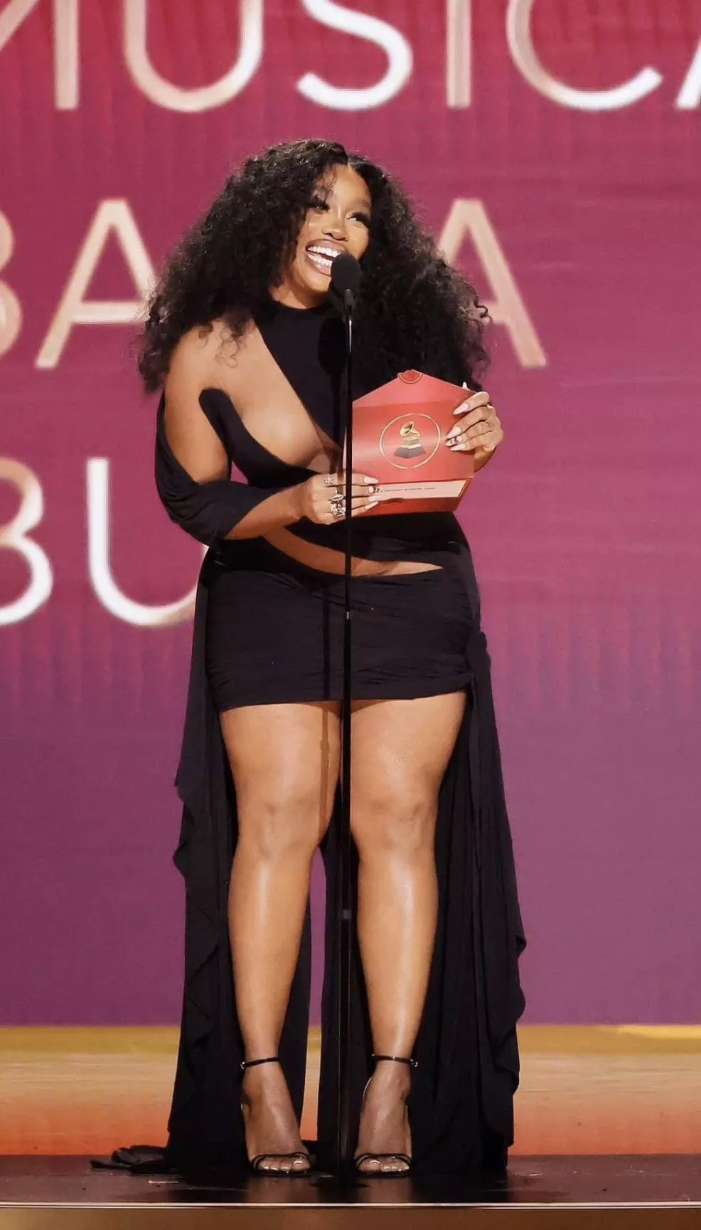 Sza tho🔥 posted by snowshowxhh