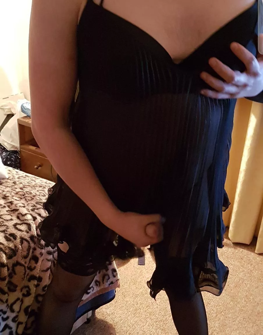 to the one person sorting by new..... hey!!! posted by laurajcd