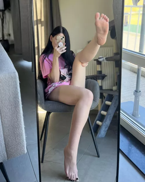 Toes or soles by Myla_feet