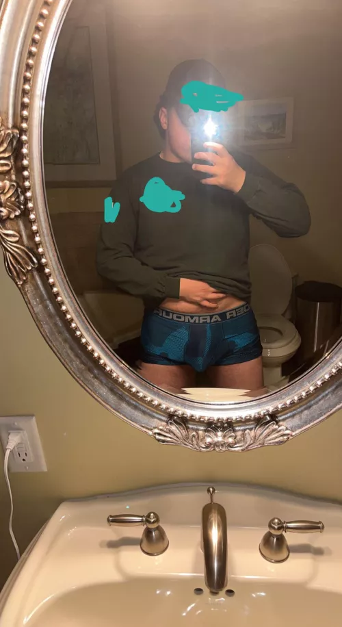 Who’s going to watch me piss all over myself later by i_love_piss