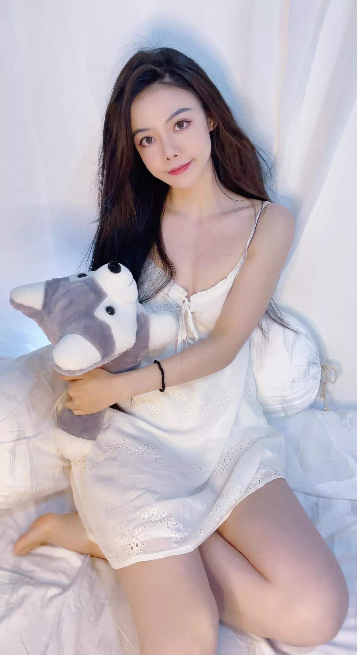 Be a good girl for you ~ 😊 posted by JitteryIllustration