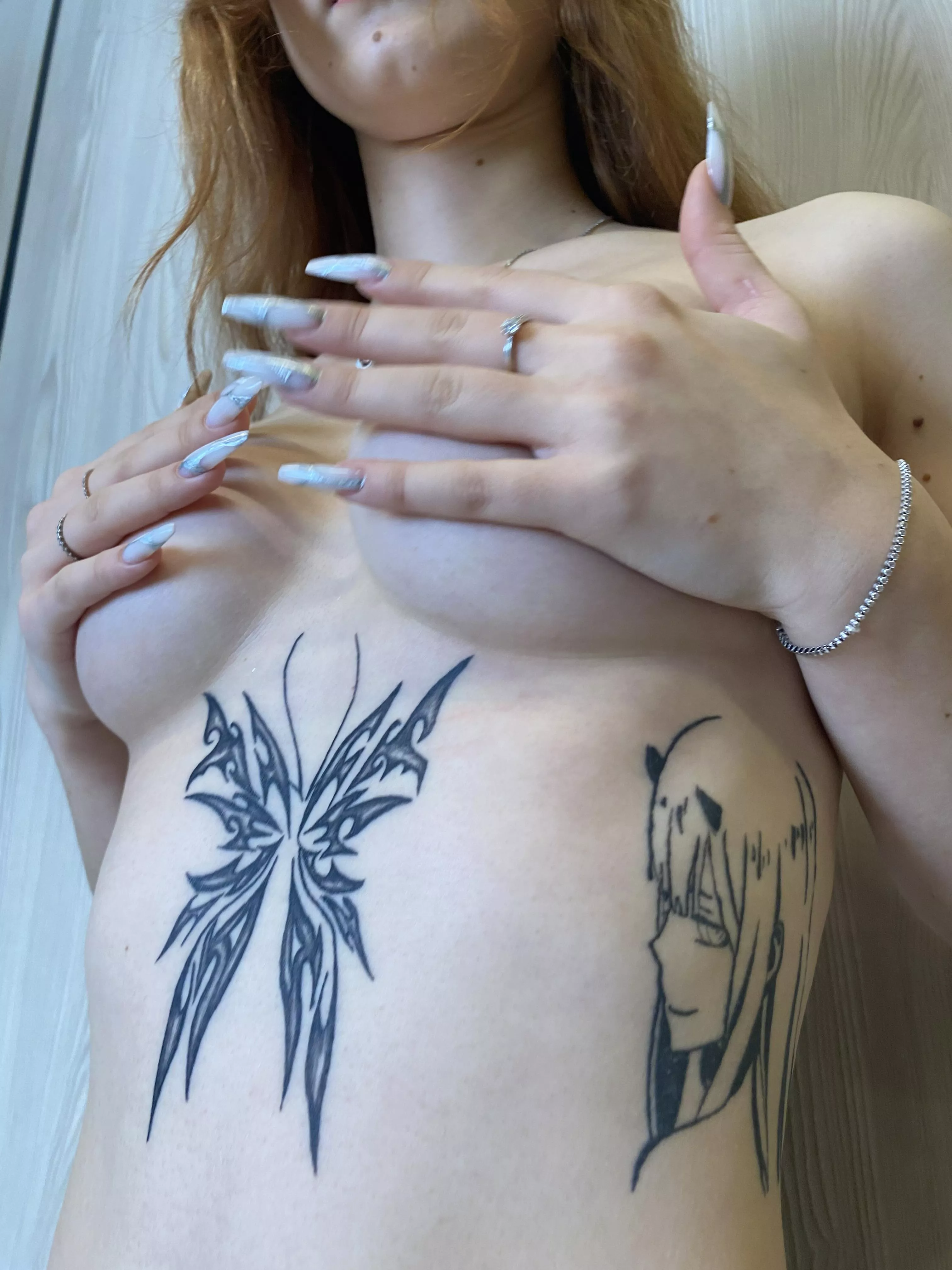 do you want me to raise my hands? posted by gatononato