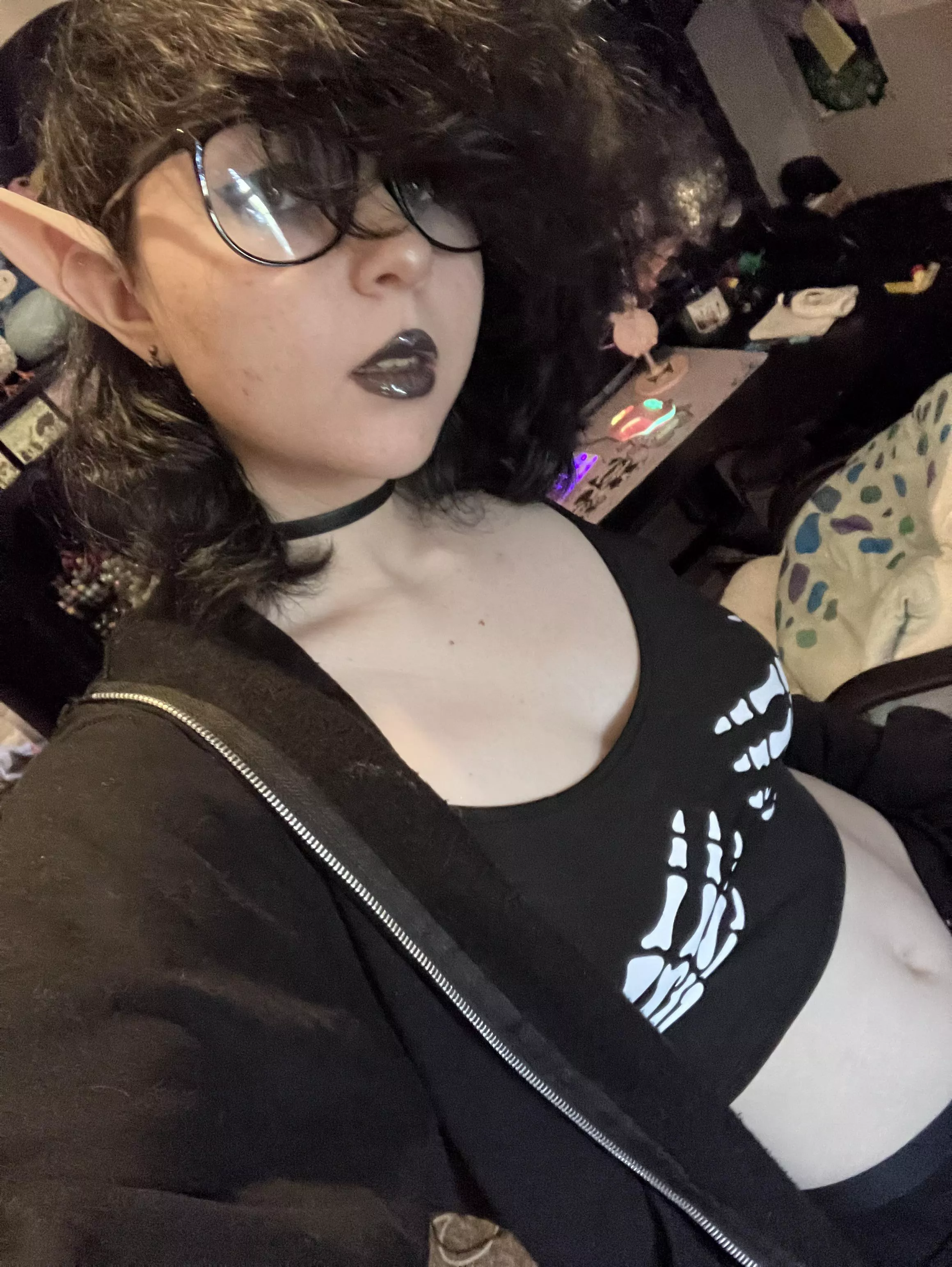Elf ears :3 posted by BrokenBunnies