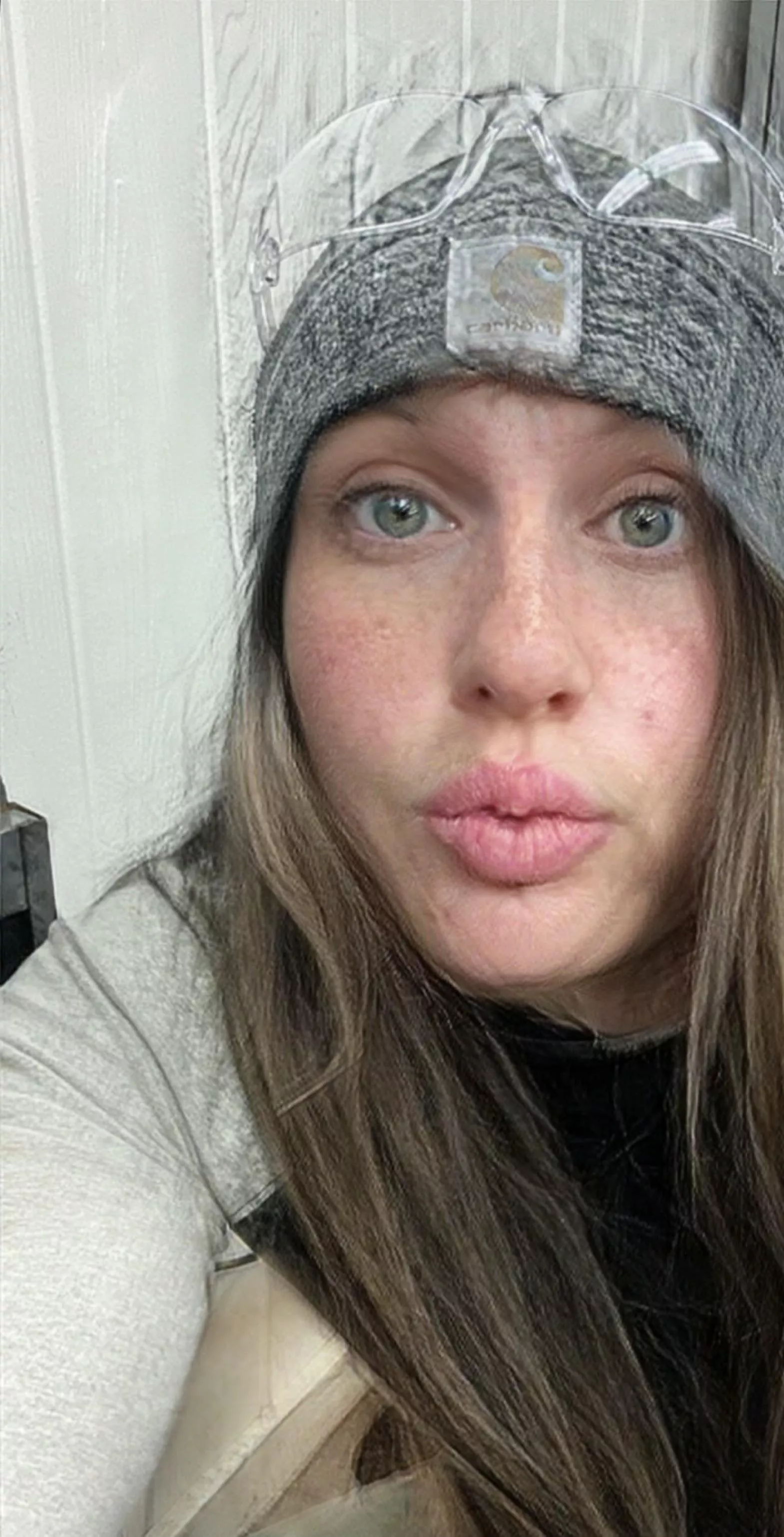 end of the work week. yay! posted by wingsonflames