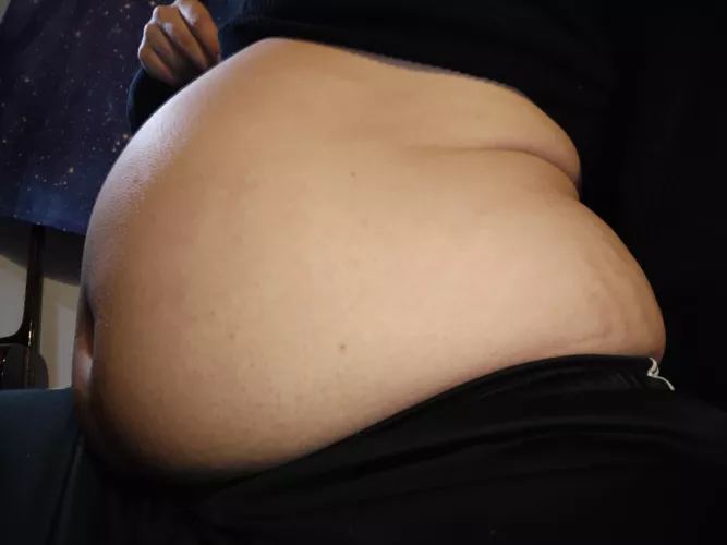 feed me more, i look so skinny 🥺 by stuffer2022