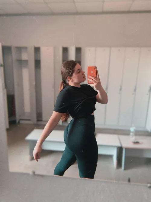 Felt peachy 🍑 by Ok-Detective-1636