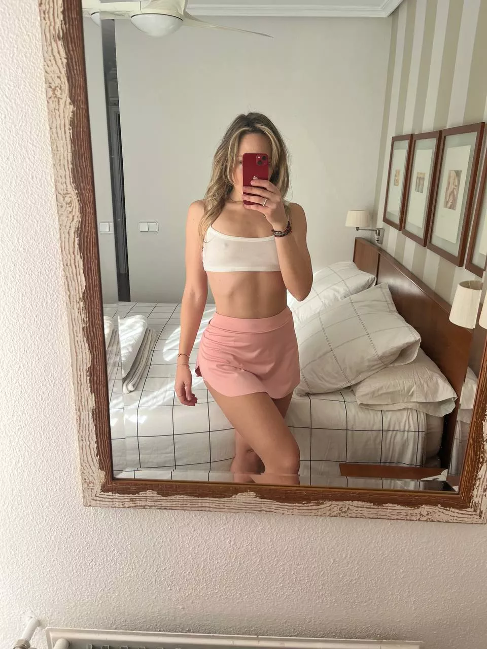 Give my tummy some kisses posted by mutevoltage