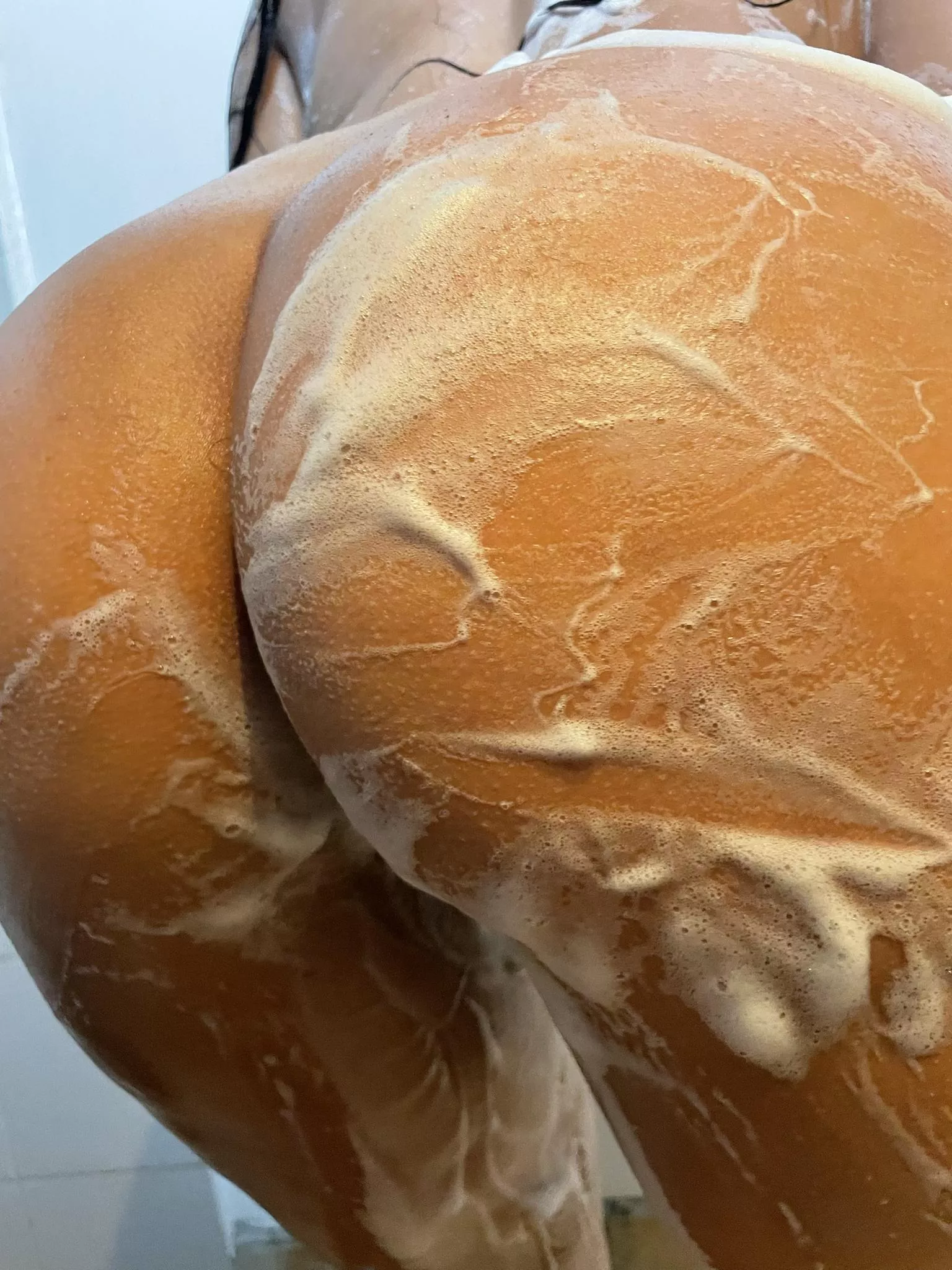 Good booty posted by luciacamgirl2