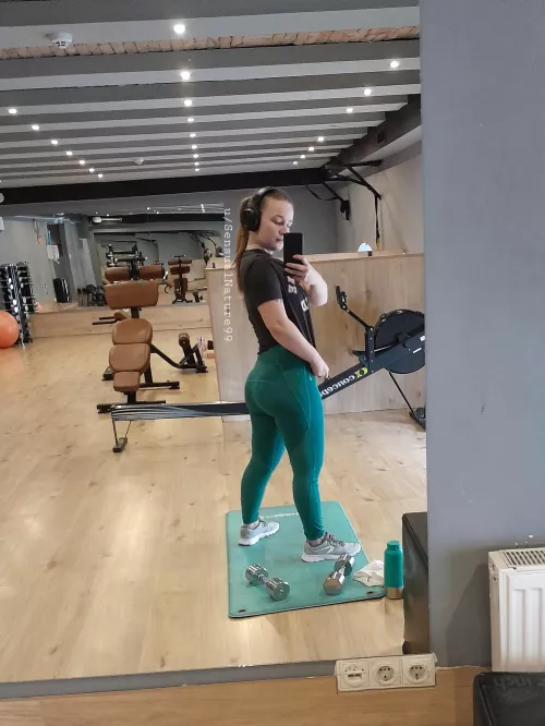 Guys were looking at me in the gym, I wonder why by SensualNature99