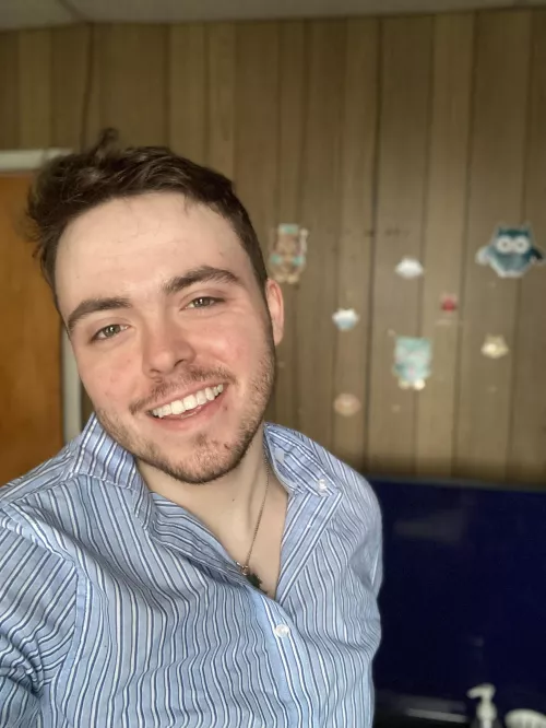 Happy Friday 💖 wishing all the bros are really good day and an even better weekend! 🤗 by softyserve69