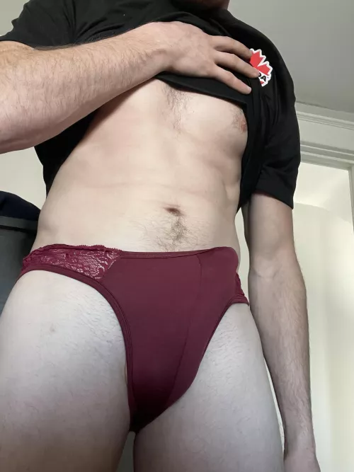 Hard to contain. by Michcolg