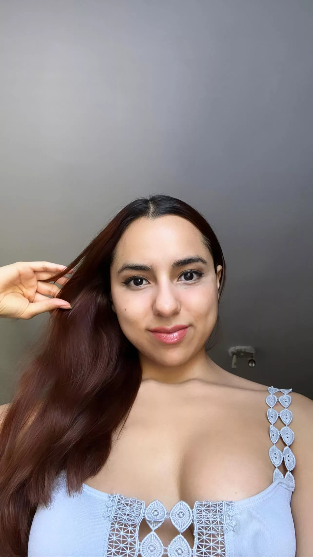 Hi 👋😊😘just a crop top posted by Ballerinacons