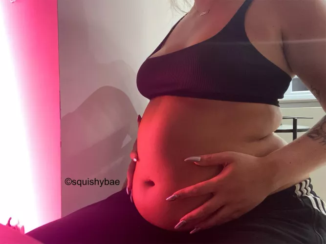 Holding my favourite body part 🥰 by squishy_bae