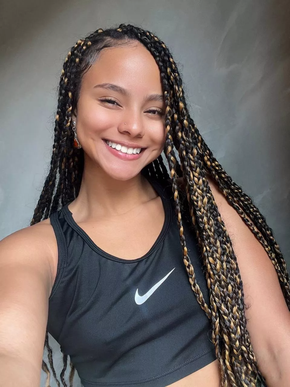 Hope you like braided, smiley Latinas [f18] posted by ILoveSmilinggBack
