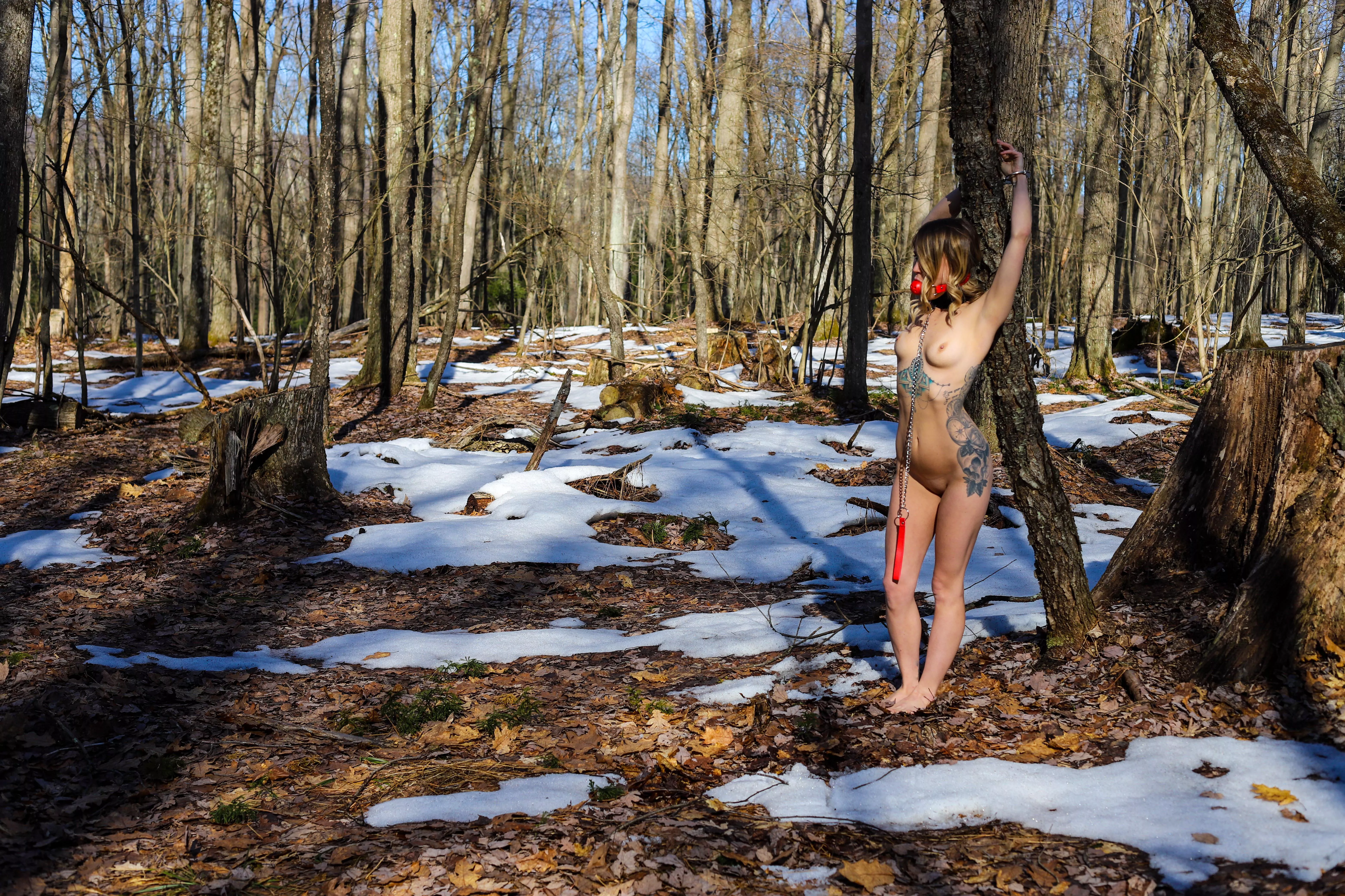 I Love Mixing Kink And The Outdoors [F] posted by TattedBlondeshell