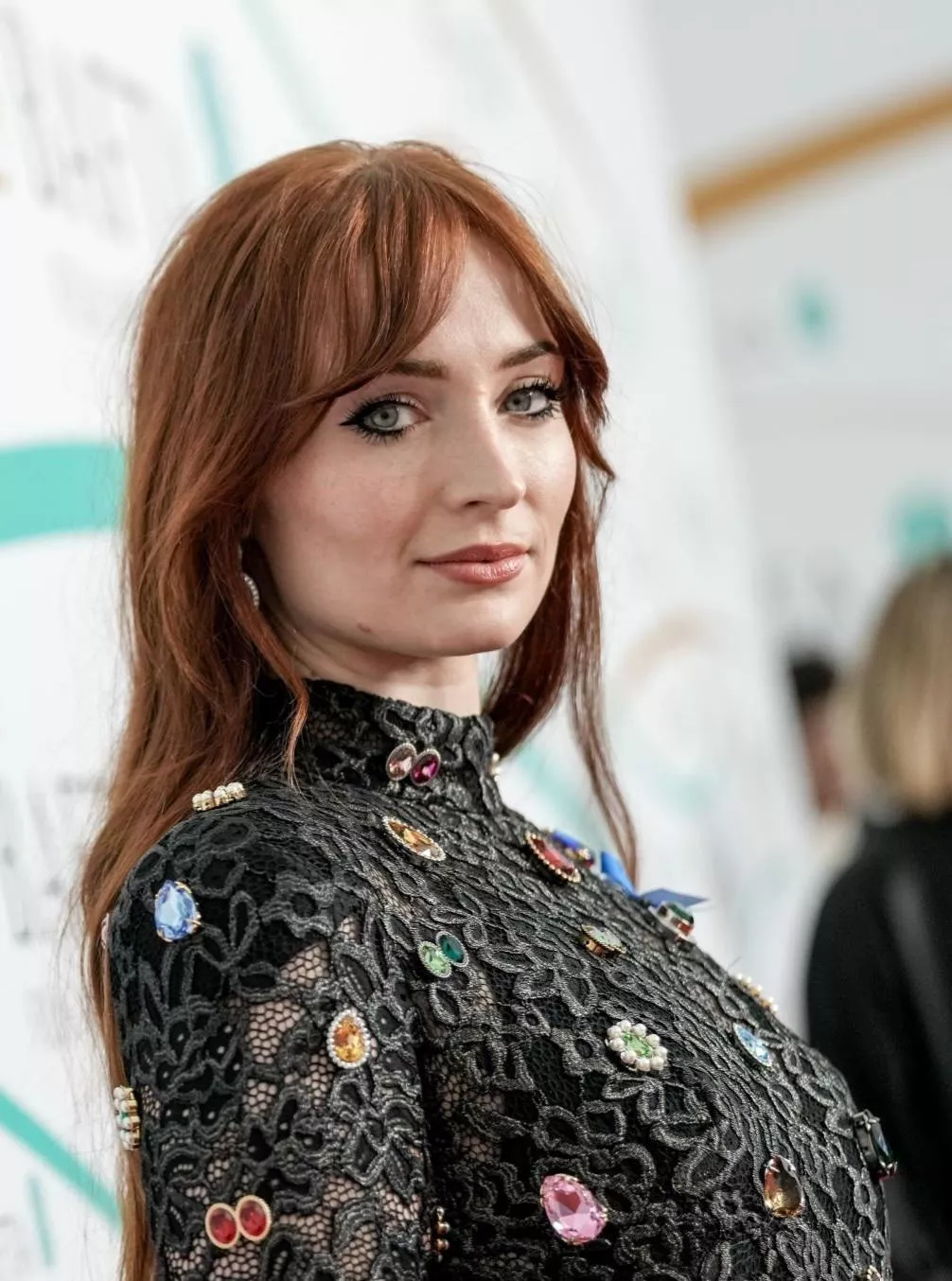 I'm absolutely melted for Sophie Turner. I wanna get so broken on the edge but don't get further. posted by AlexAllen81