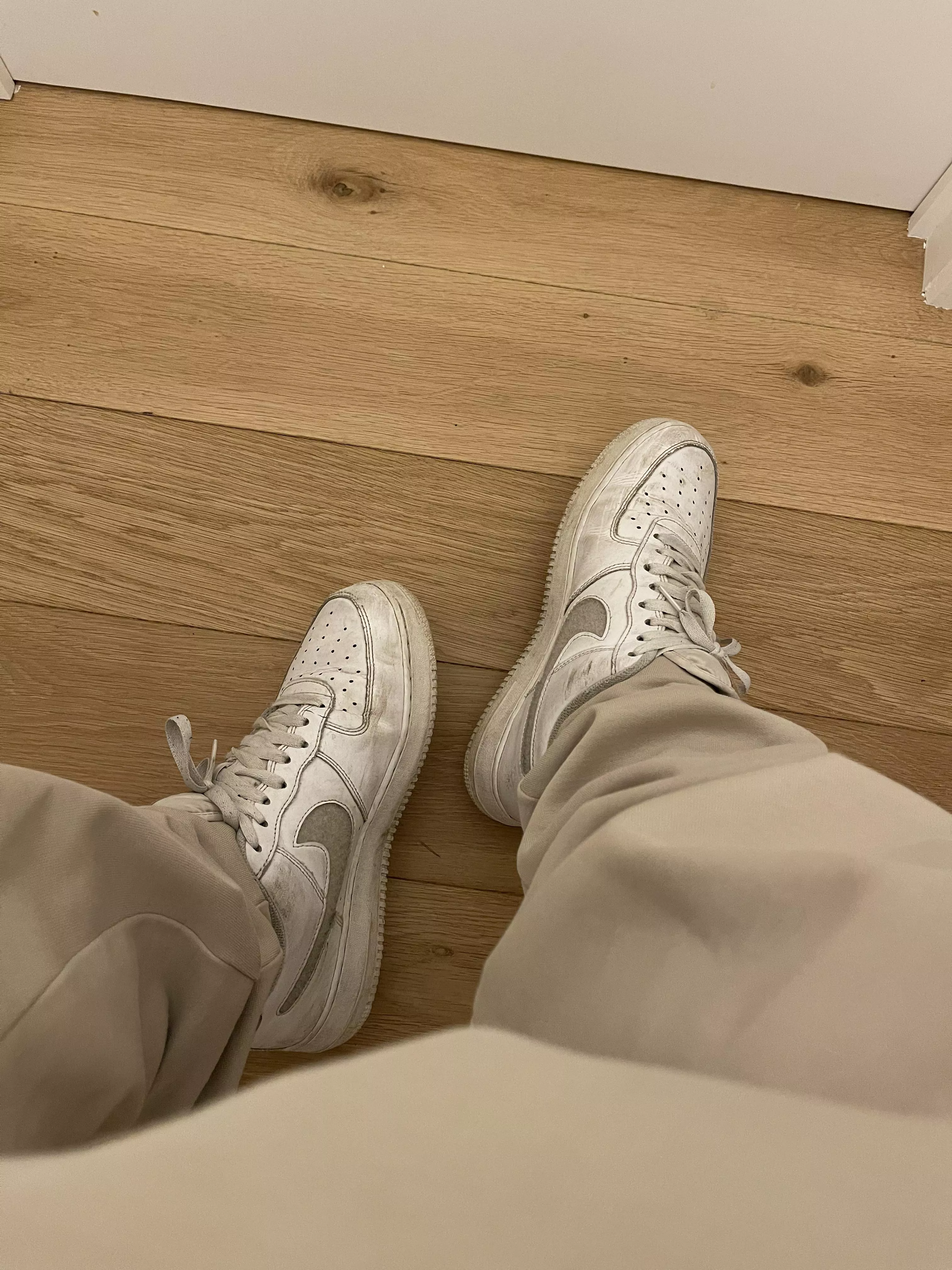 I’m such a dominant guy IRL, but as soon as i open this app the only thing i want to do is be a sadistic sub 🙄🥲 posted by DukeTheDutches