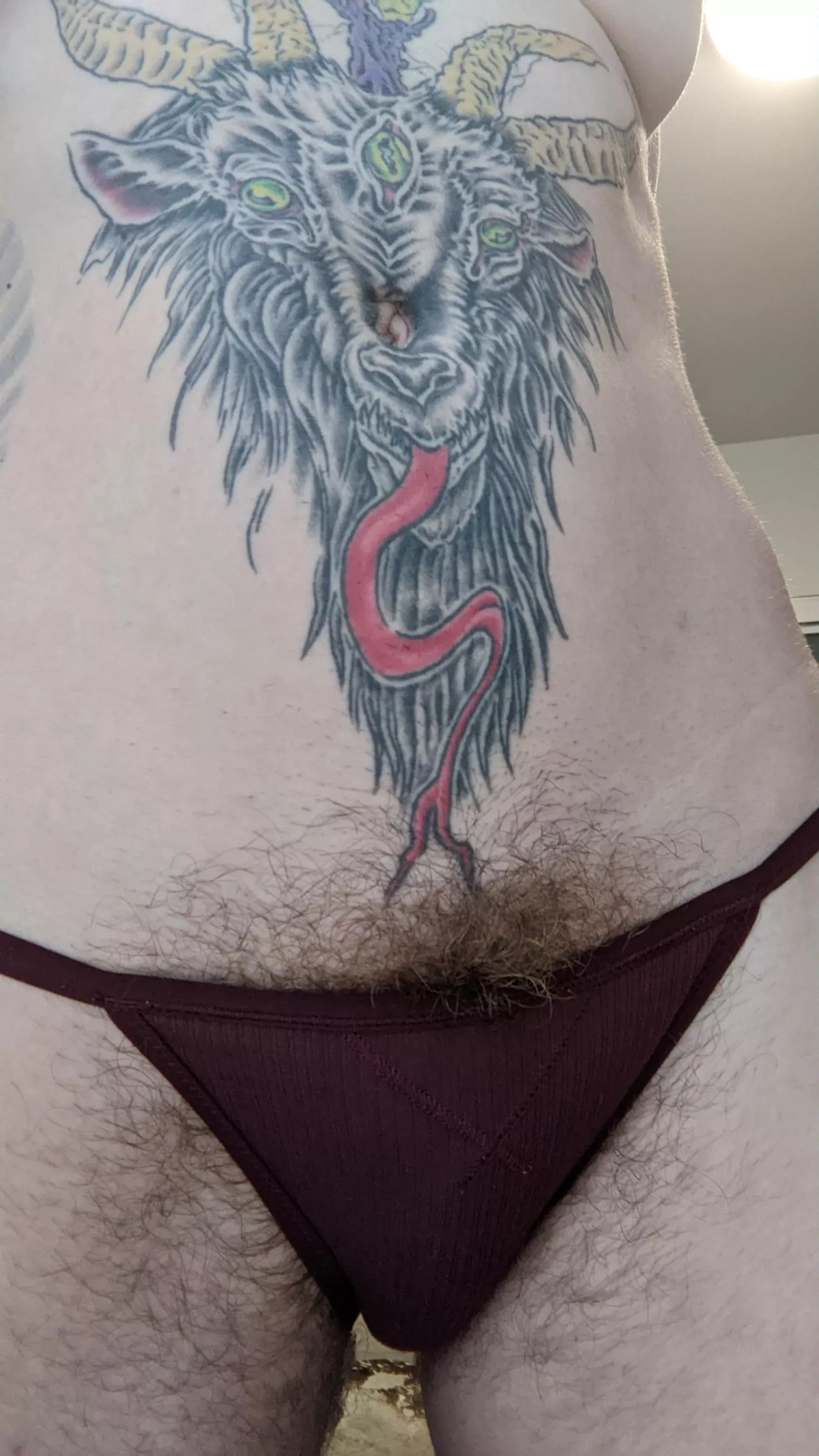 it's trying to escape 🪴 posted by greenandorangeplaid