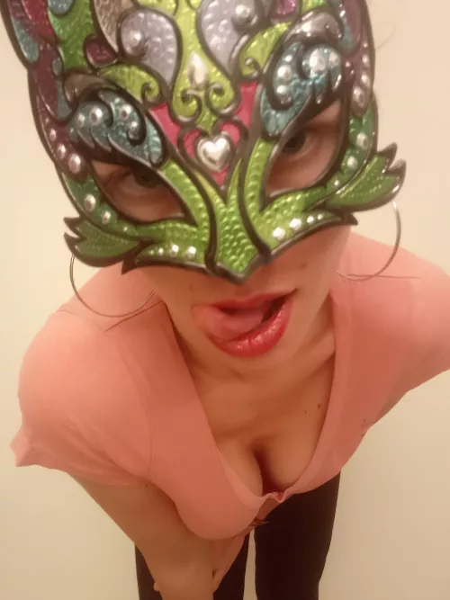 Join me for an early night ... by Gipsyblu