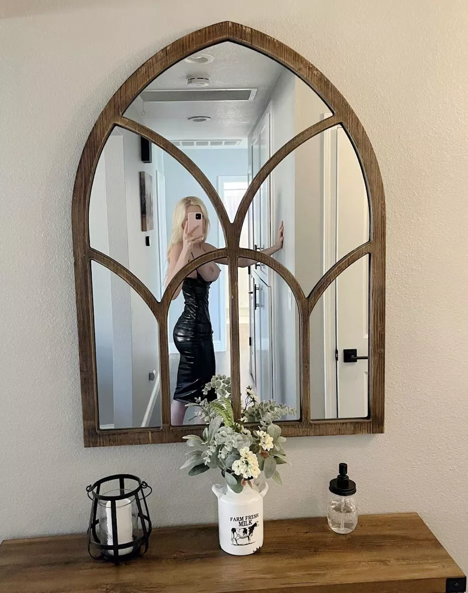 Just showing off before going out posted by emilytaylorxo