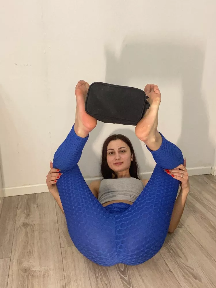 Legs wide open, for easy access posted by AgedSunfish919