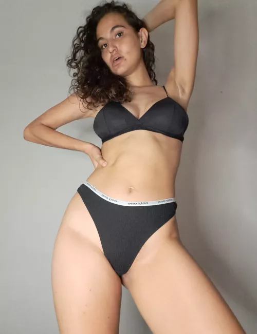 Let me show you what's underneath by UnrealisticNovella