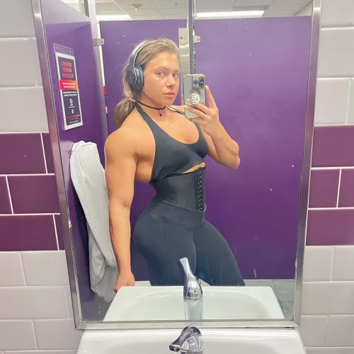 melbro_ifbbpro by pawgadjudicator3