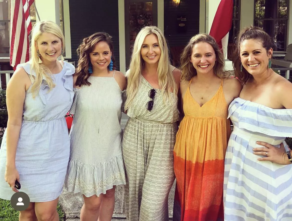 Milfs, dm open posted by hti9898