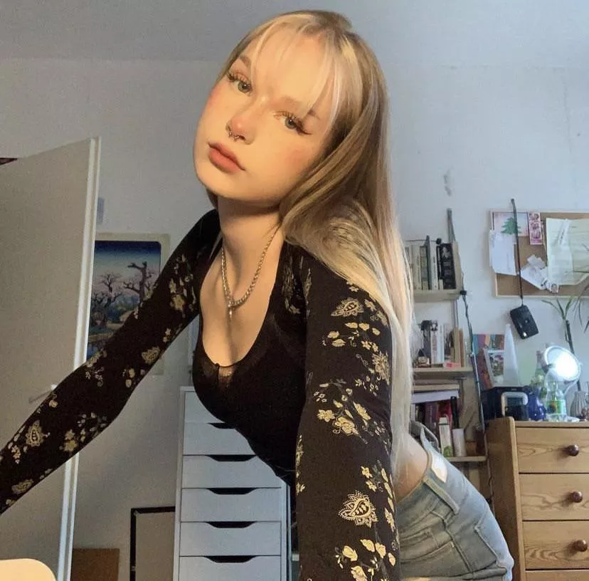 Nadia Daria posted by IntroductionBest551