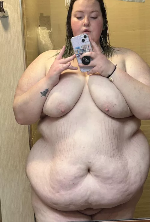 New phone so of course a mirror picture 🥰💕 by SaltySavvy666