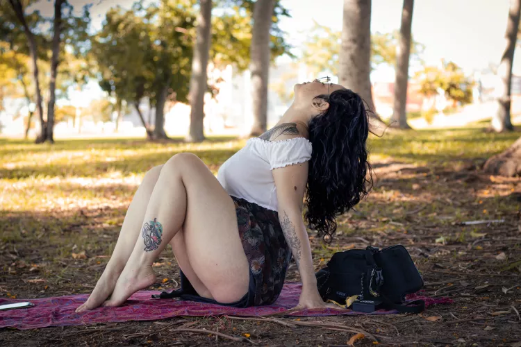 Pretty sure someone saw I have no panties… by sereiapoderosa