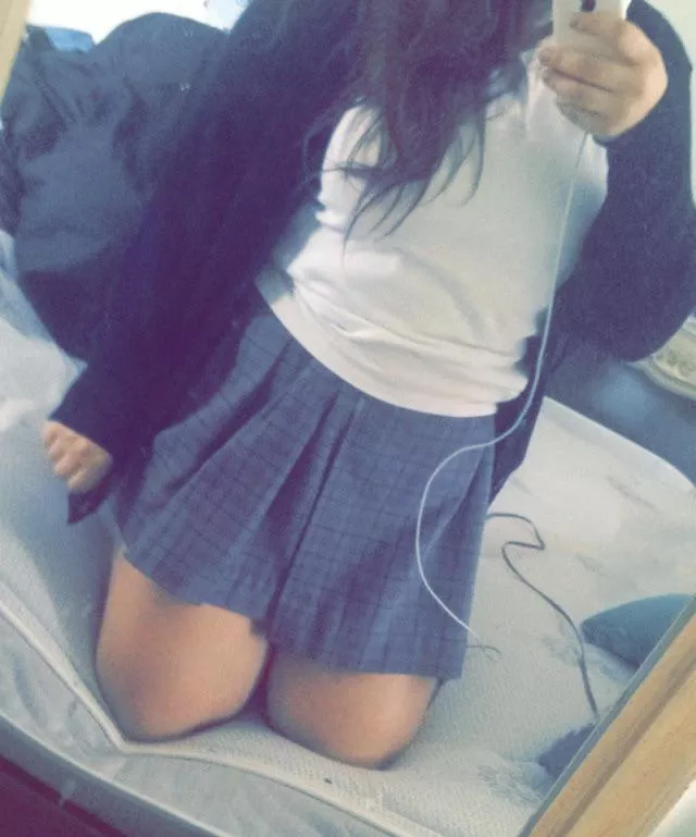 Senior Slut posted by SunshineStonerGirl