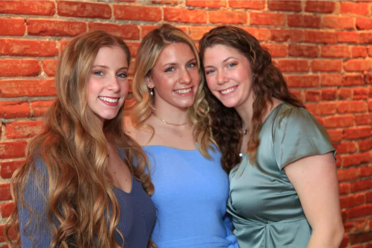 sister edition by Mbarto99