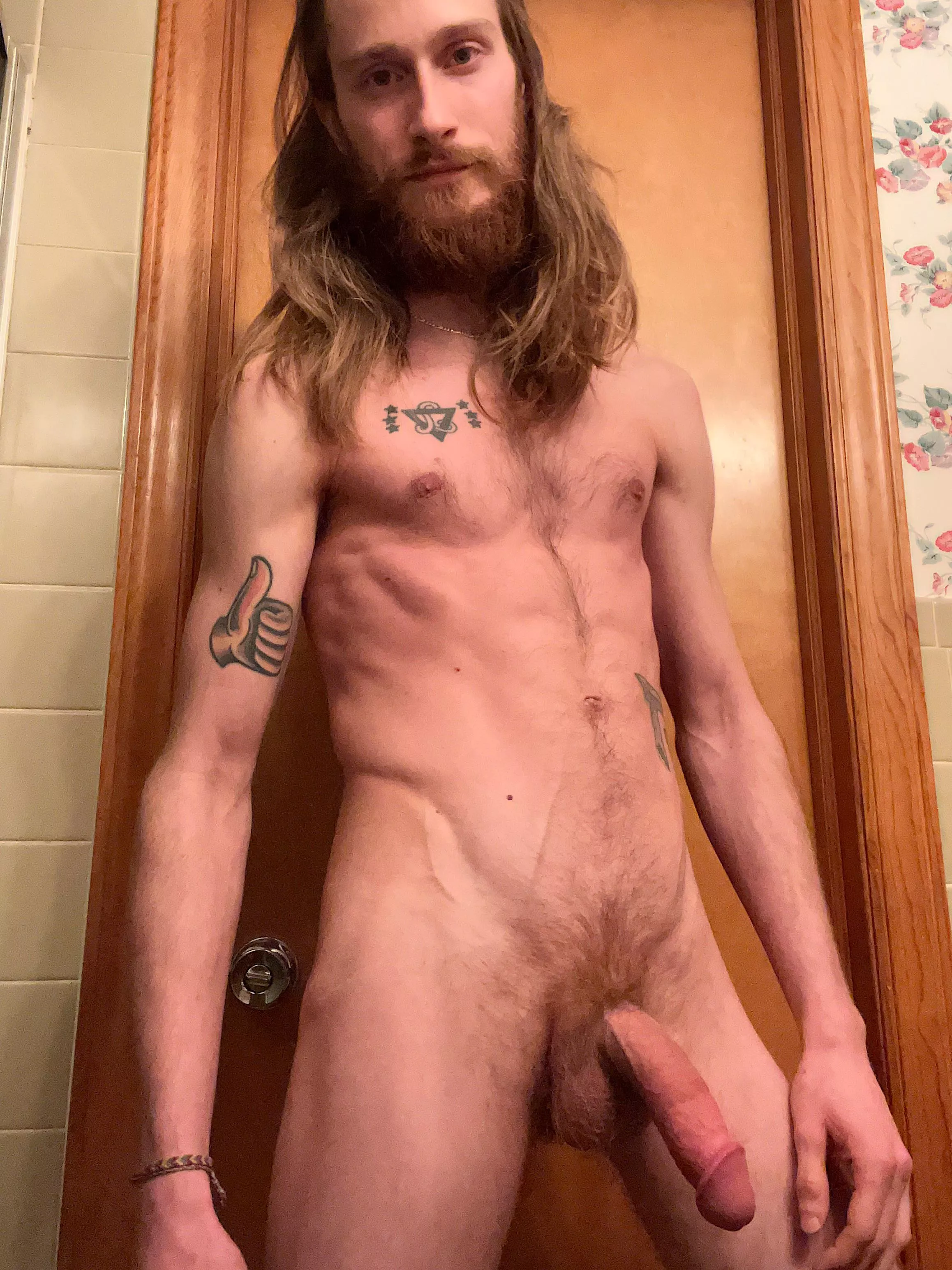 Sit on my face and watch it get bigger 😋 posted by wheredoyou