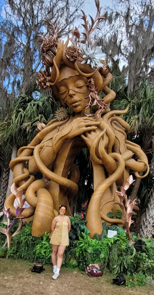 The shot may not be slutty, but the girl in it is 😈 I just had to share because it's beautiful and I miss Okee! by kiribabexx