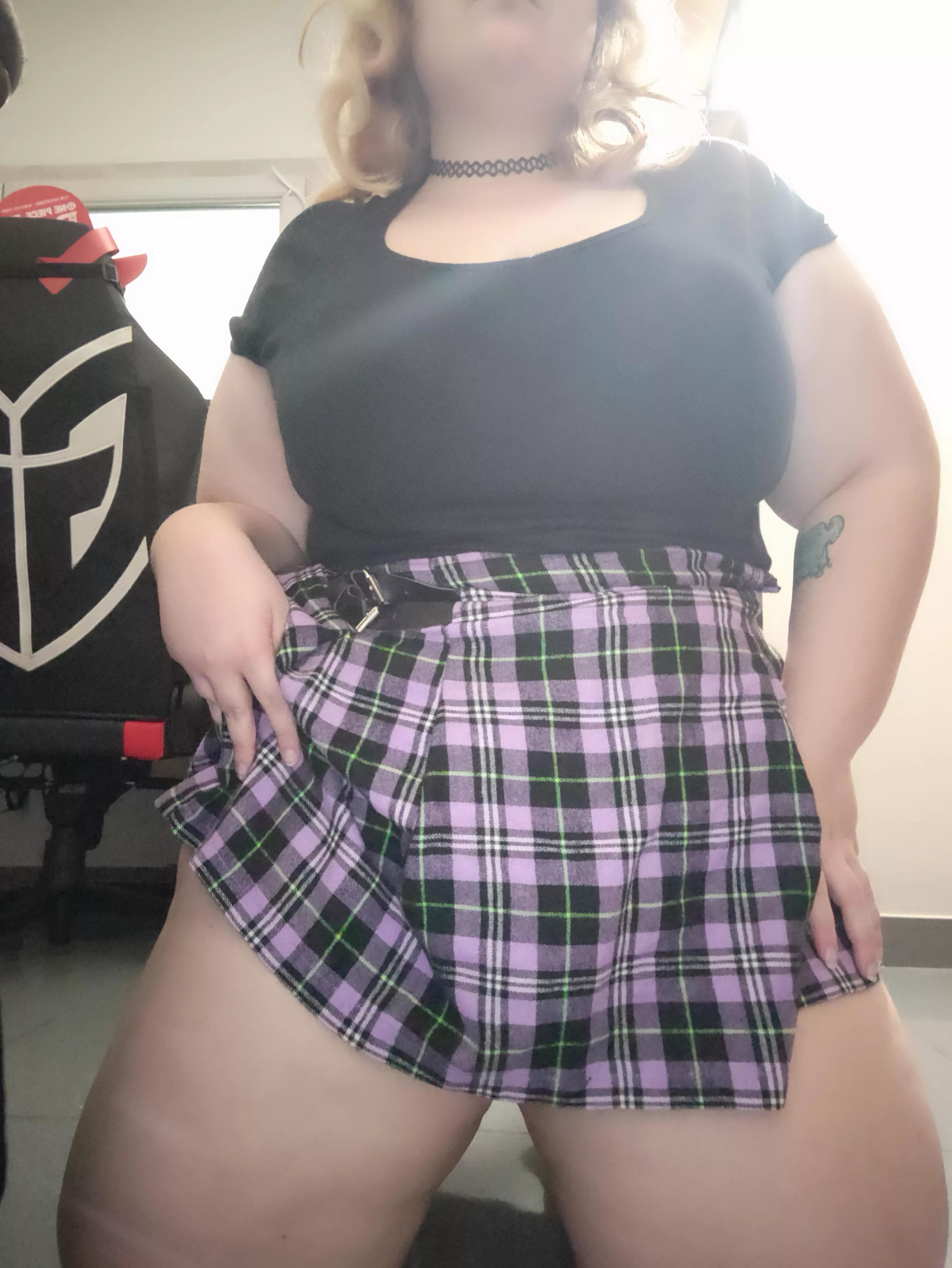 this outfit makes me feel very sexy posted by Dwarf_Alien