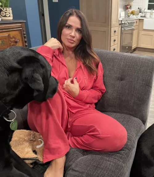 This weather is the best for cuddling. 45 [F] by mrswolflove