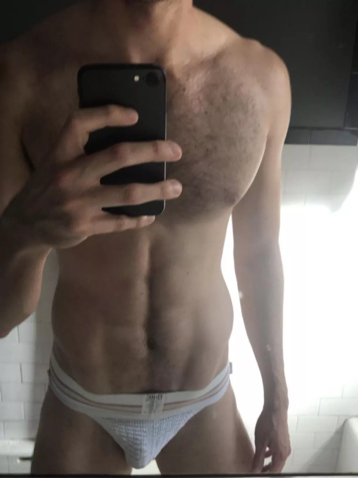 V is popping like crazy after a long ass core session posted by otterbrawn