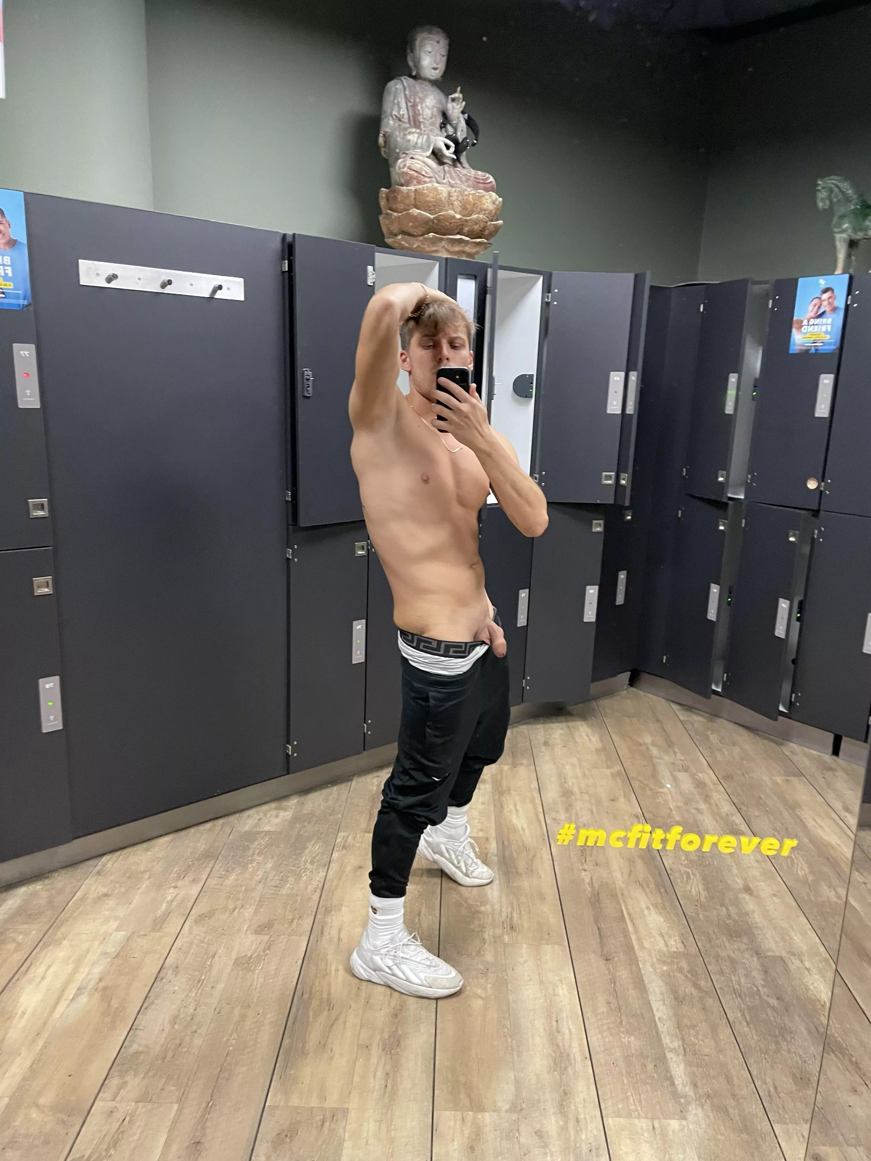 What would you do if you met me in the lockerroom? posted by Marc_oYoloo