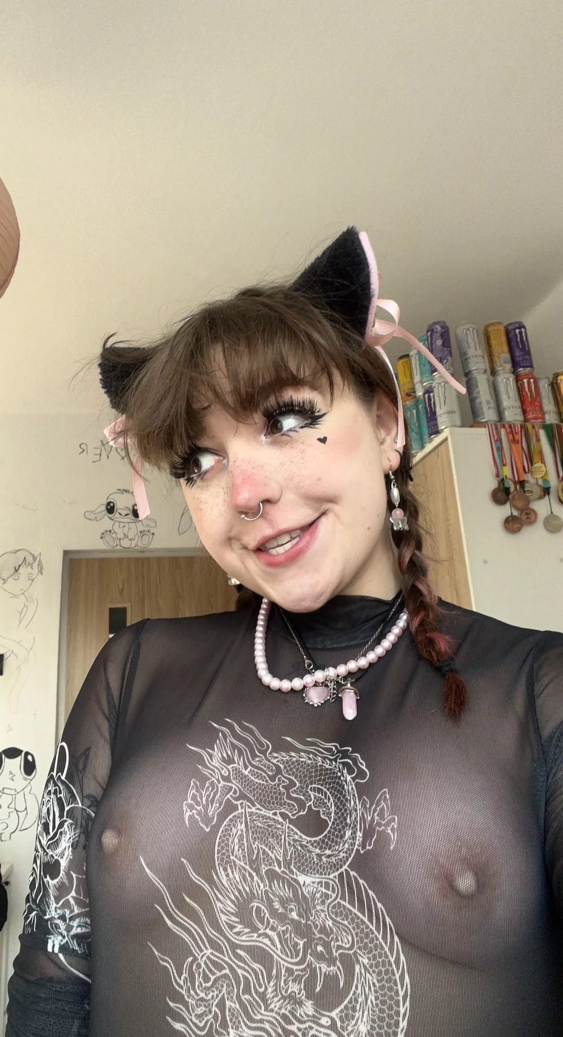 would you jerk off if i sent you my nudes? posted by UrgentlySable