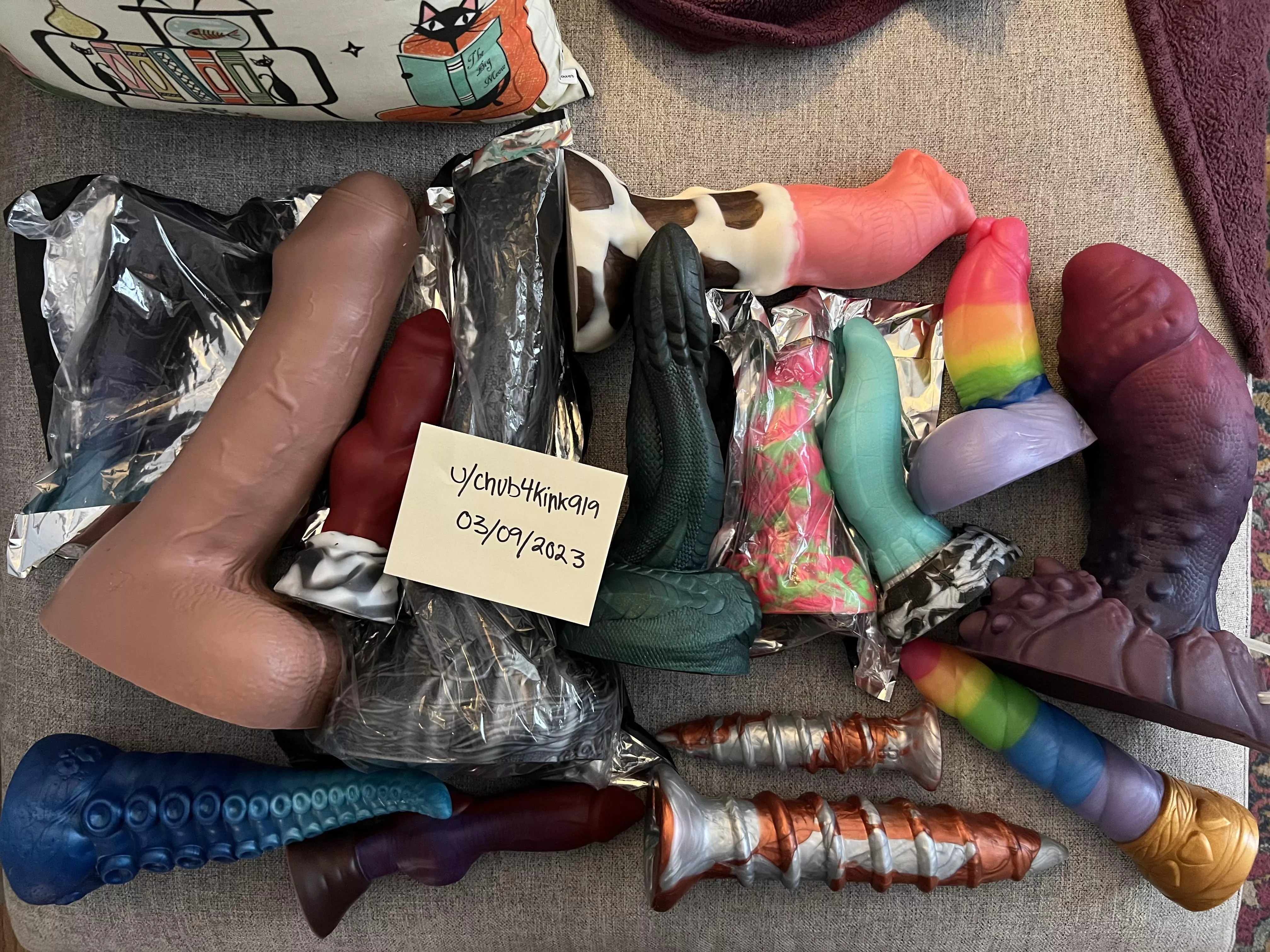 WTS (US/CAN) Misc. Bad Dragon, Weredog, Phreak, other toys. Details in comments. posted by Chub4Kink919
