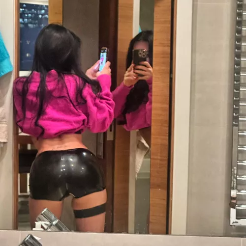 You like the view? by evilwomanqueen