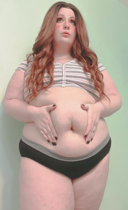 You’ll gain weight just being near me by chubby-bunny-OF