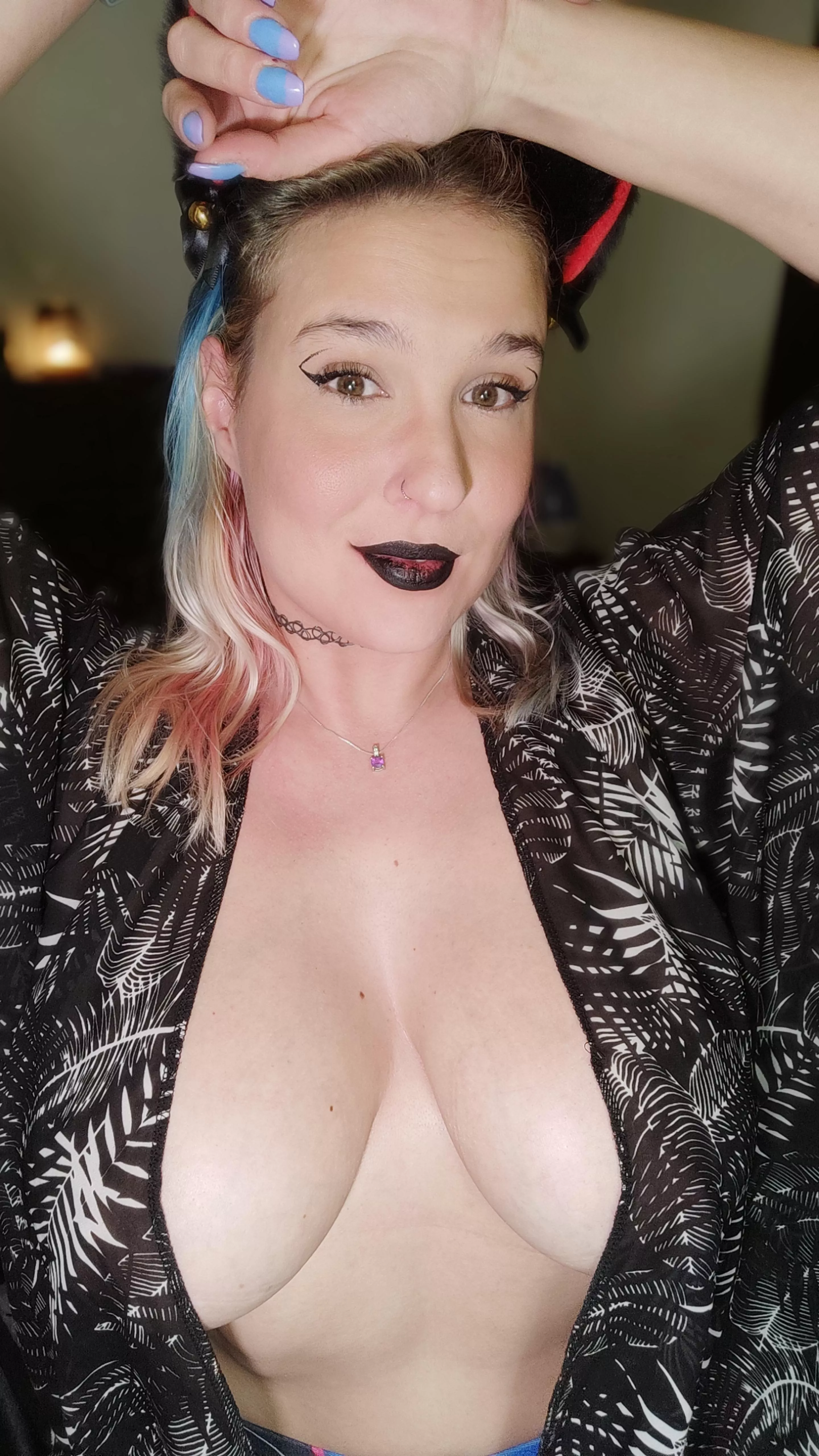 Your favorite milf is wearing black lipstick tonight posted by Sarothica69