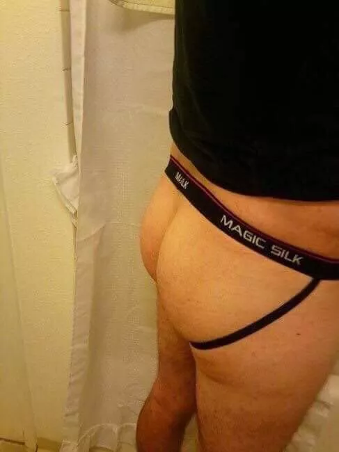 (33) thought it was cute 😊 posted by Less-Investigator-48