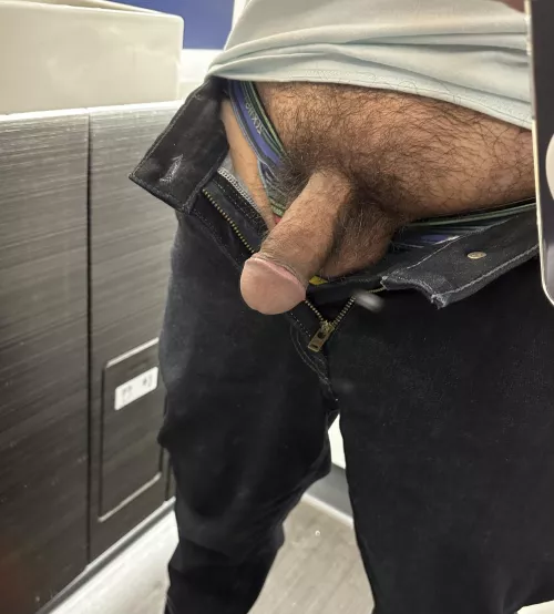 [46] getting comfortable by mjojc418