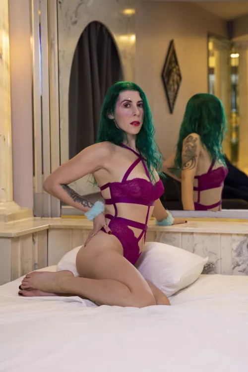 All glammed up by sirenskiss3